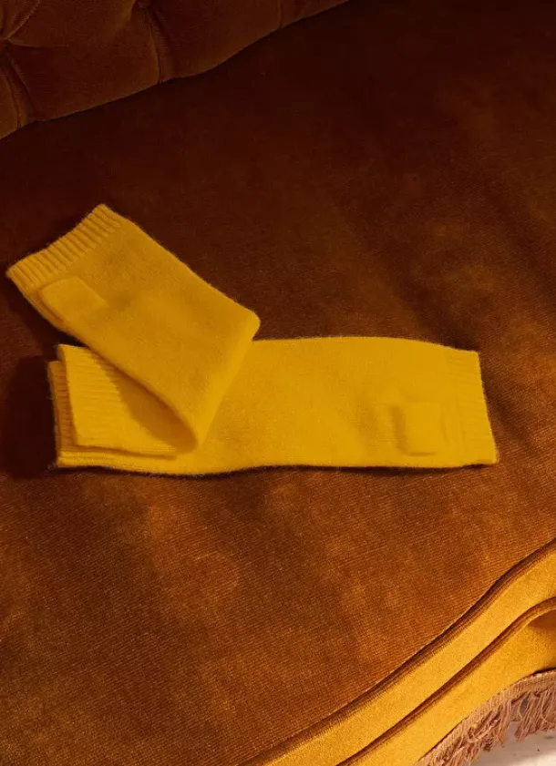 Sud Express Shoes & Accessories|Mitaines Pur Cachemire Jaune Garou
