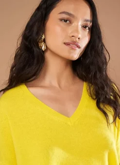 Sud Express Jumpers & Cardigans|Pull Au Volume Oversize Et A Manches Longues Pres Du Corps Jaune Monjoe