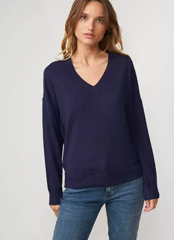 Sud Express Jumpers & Cardigans|Pull Col V A Maille Douce Marine Marseillan