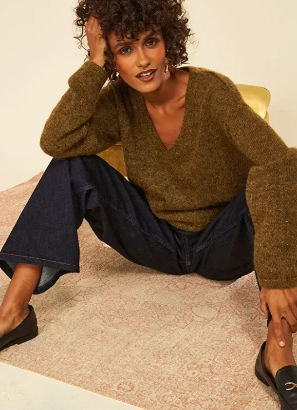 Sud Express Jumpers & Cardigans|Pull Col V En Mohair Kaki Mannakayx