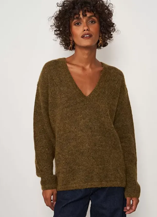 Sud Express Jumpers & Cardigans|Pull Col V En Mohair Kaki Mannakayx