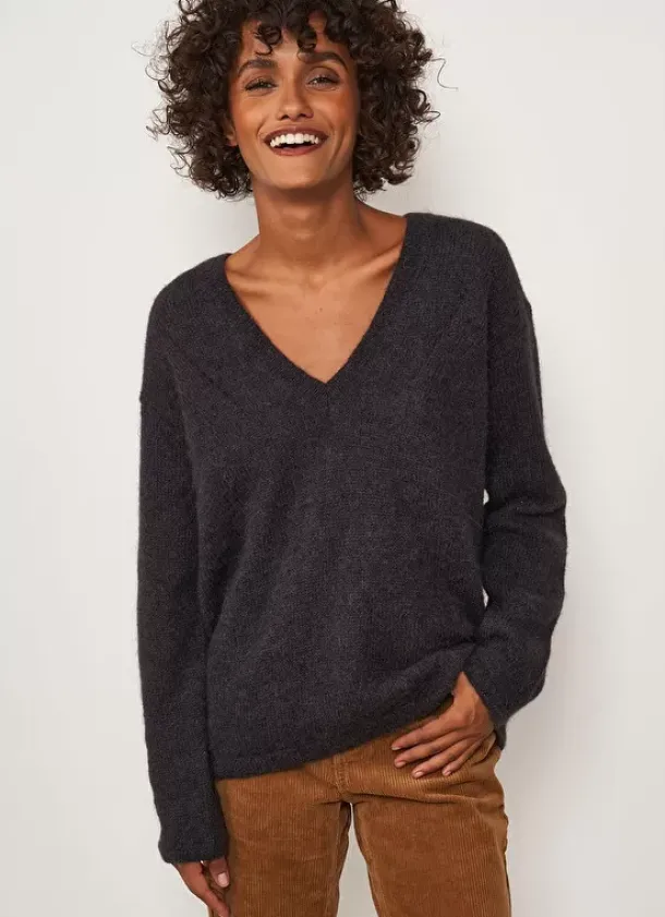 Sud Express Jumpers & Cardigans|Pull Col V En Mohair Plomb Mannakayx